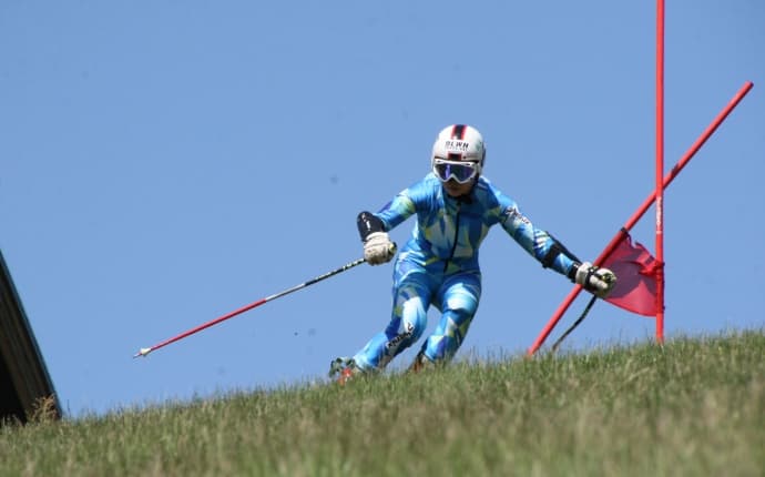 「DLWH GRASS SKI」カタログがスノログよりリリース！