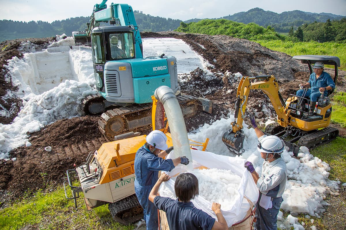 真夏に天然雪で遊ぶ【ららぽーと海老名 presents 雪でアソビ ナ】が7月27日に開催 - 画像4