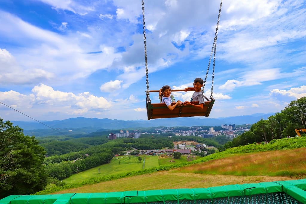 草津温泉で子連れ旅行！芝生用カート等夏のアクティビティ