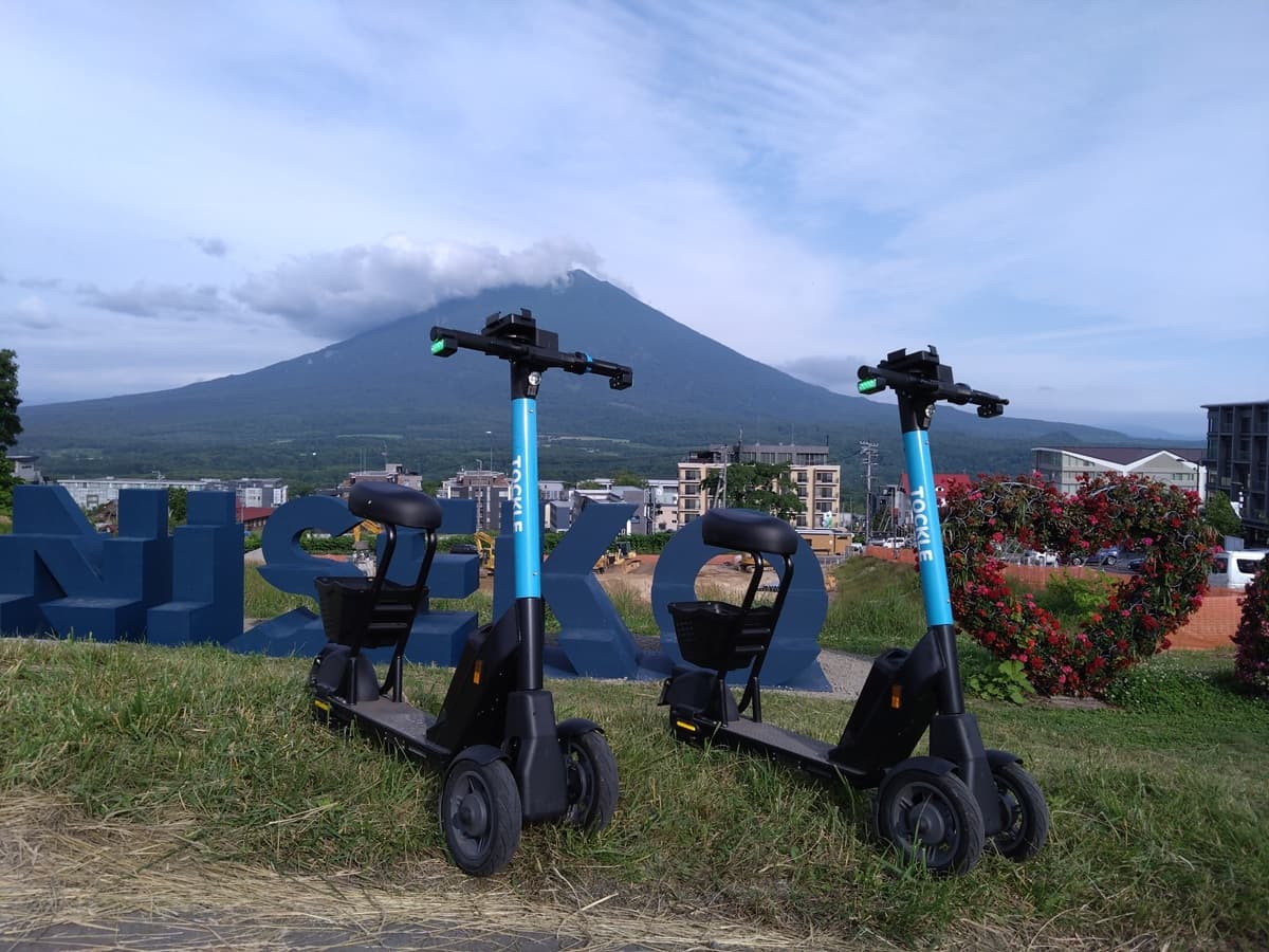 北海道・ニセコひらふで次世代マイクロモビリティ「TOCKLE」の実証実験開始