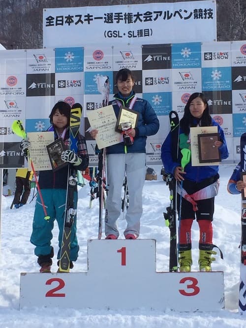 安藤麻選手、圧巻の滑りで全日本選手権2冠達成！