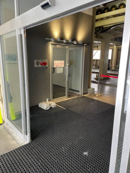 山頂休憩室が無くなりました(T_T)