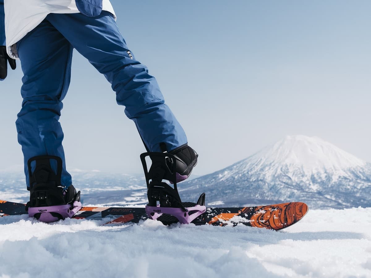 【Burton】スキルや目的に合わせた選択肢で、スノーボードを気軽に楽しめるBurtonの3つのレンタルサービス。