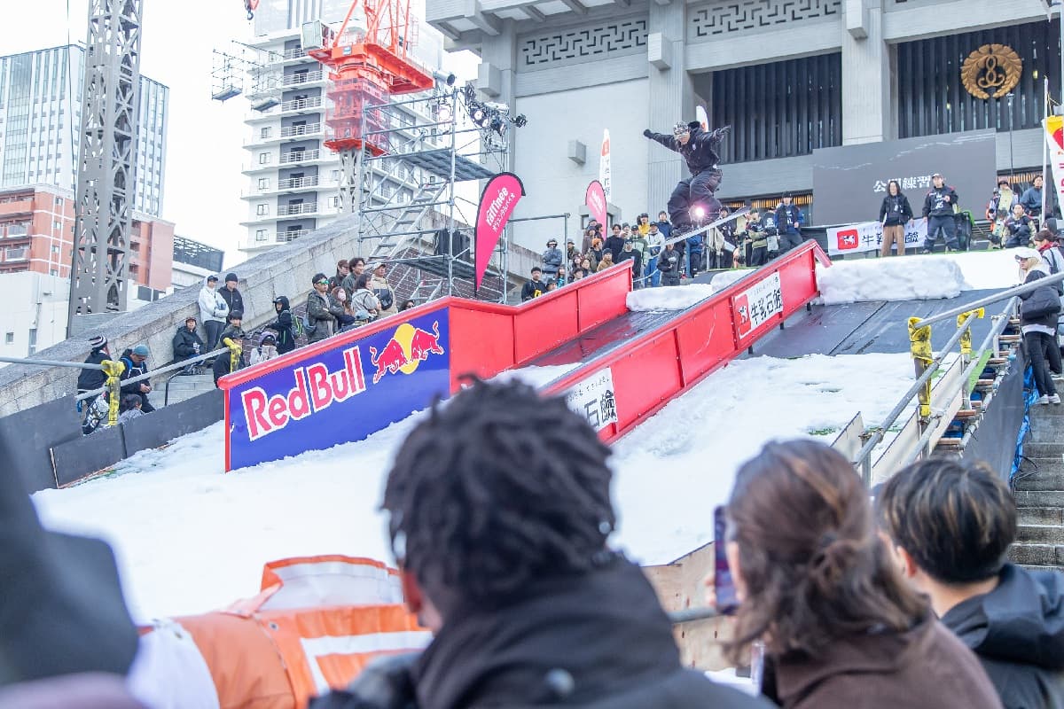 日本初開催、FIS 公認のスノーボード・レール種目大会も◎「COWDAY STREET 2025」11 月に開催決定!大阪のオフィス街に雪が!?国内外で活躍するトップライダーが集結 - 画像2