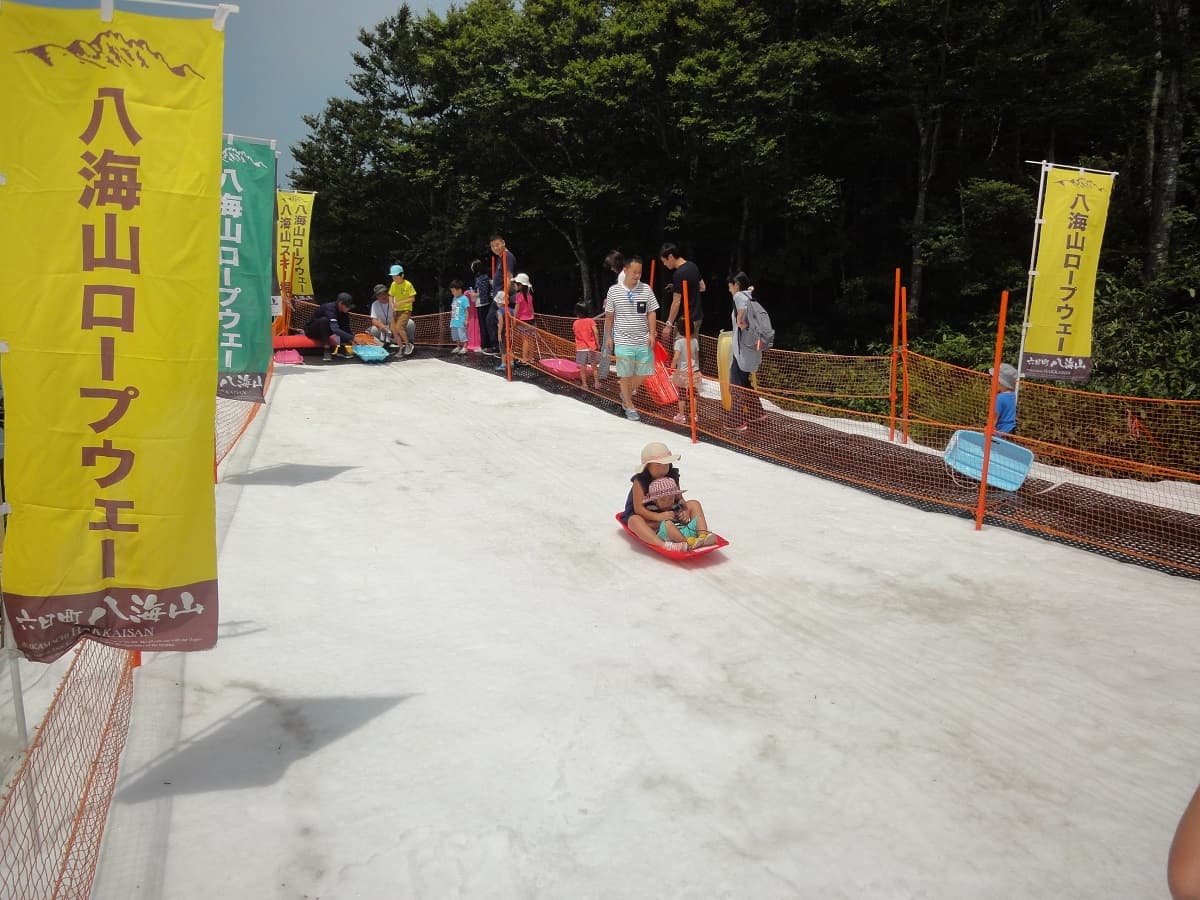 真夏でも天然雪で楽しめる!新潟・六日町 八海山スキー場で「夏の天空雪まつり in八海山」を2024年8月3日(土)、4日(日)開催! - 画像2
