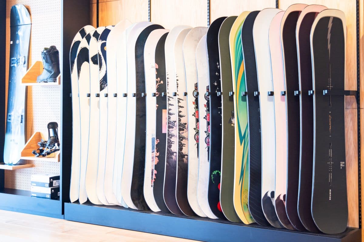 Burtonが業界初のブランド認定中古スノーボードの取り扱いを開始