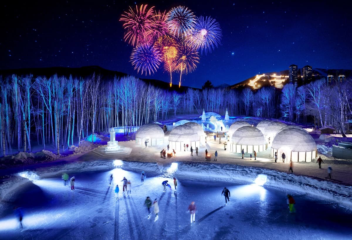 星野リゾート トマム(北海道)、「氷の教会」が20周年!冬にだけ現れる氷と雪が織りなす街「アイスヴィレッジ」が2025年12月10日オープン
